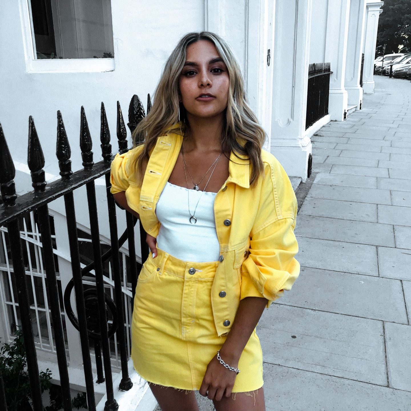 yasmin stefanie topshop yellow denim co ord ciara chunky trainers summer ss18 trends