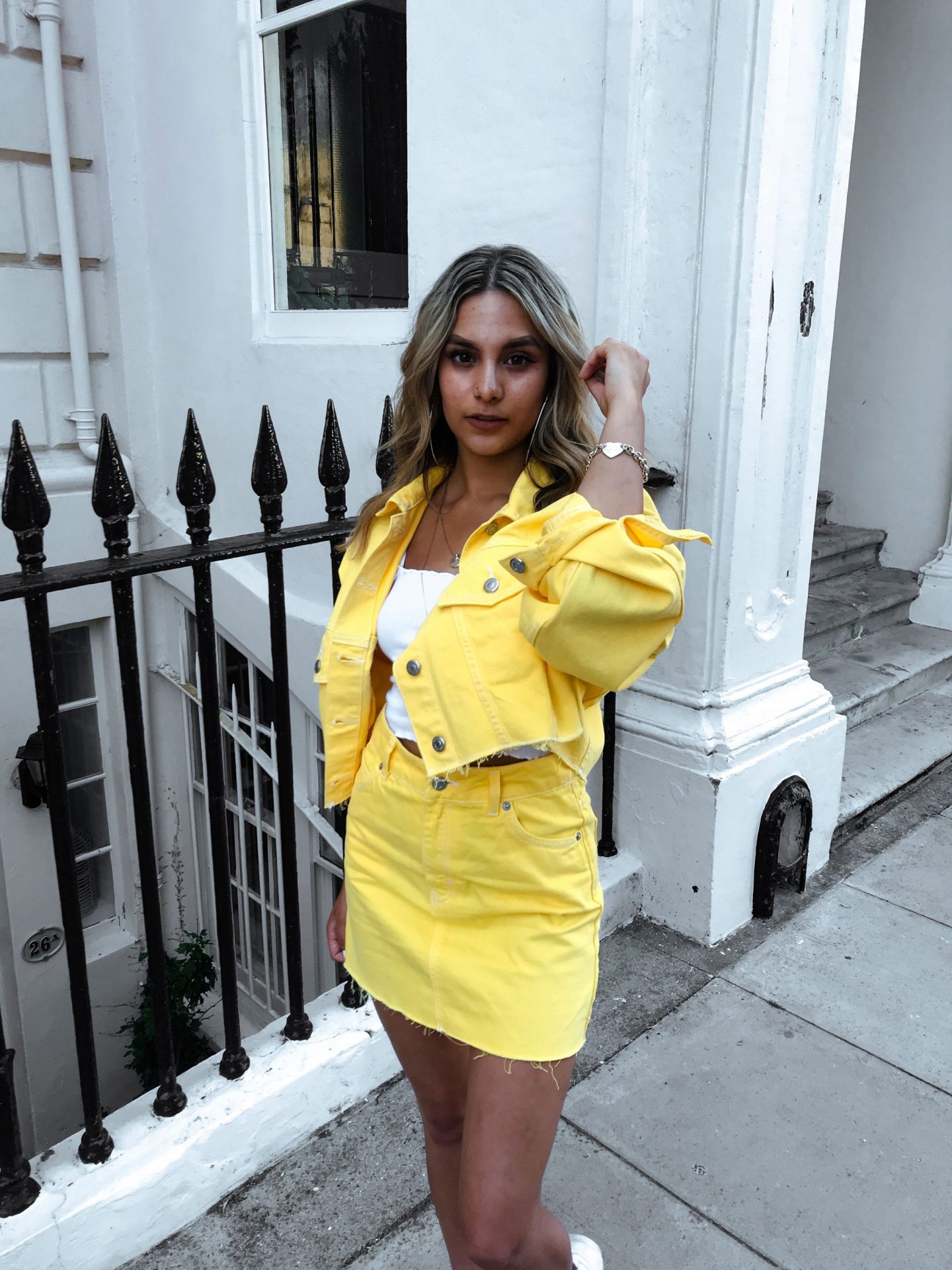 yasmin stefanie topshop yellow denim co ord ciara chunky trainers summer ss18 trends