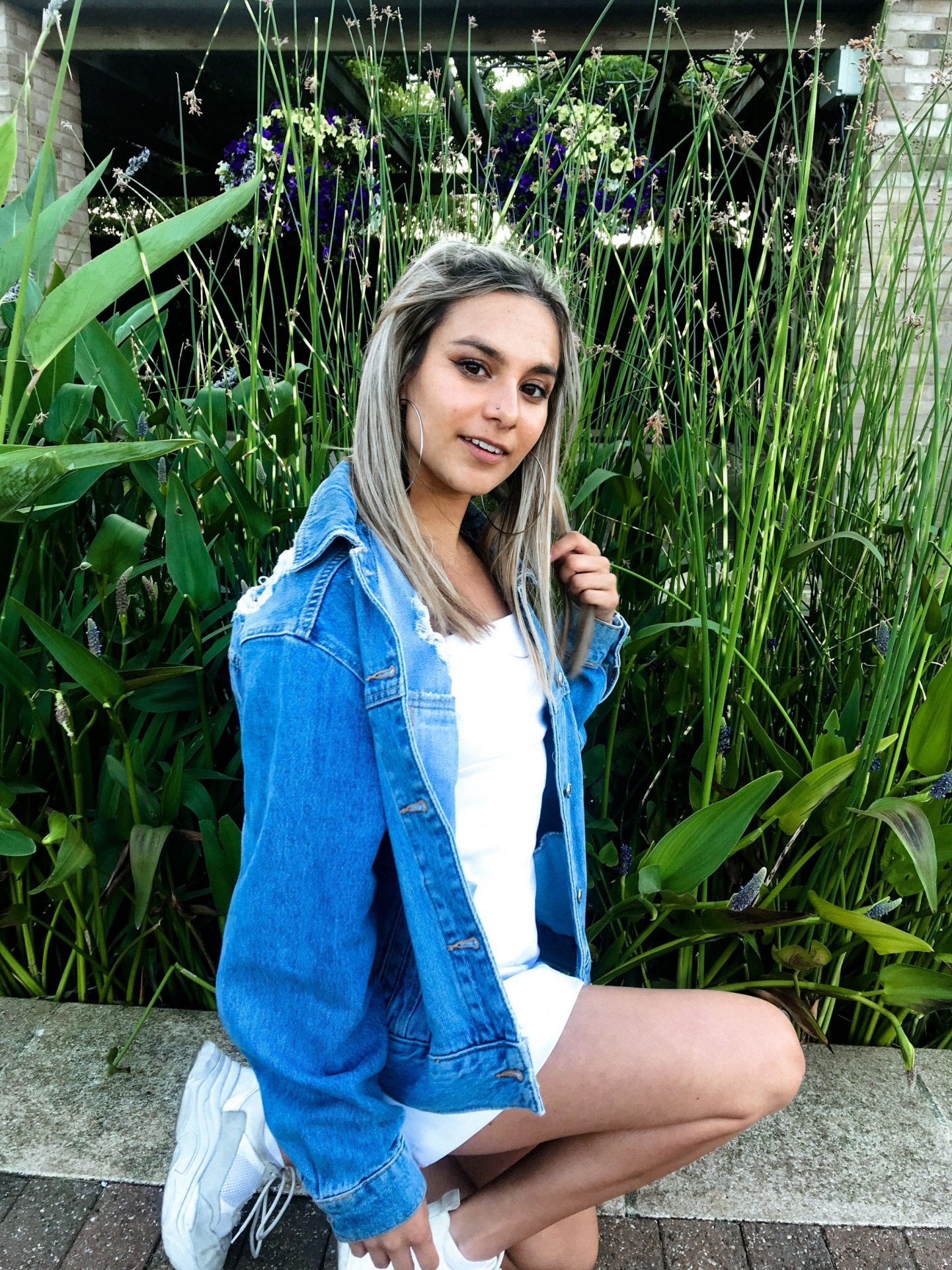 yasmin stefanie wimbledon urban outfitters white audrey slip dress topshop denim jacket ciara chunky trainers 