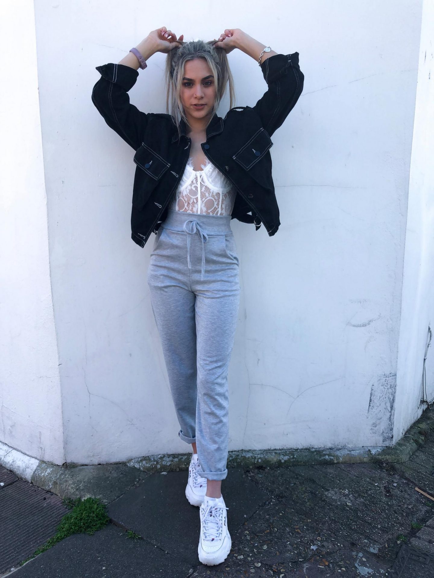 yasmin stefanie missguided plt white lace bodysuit grey joggers